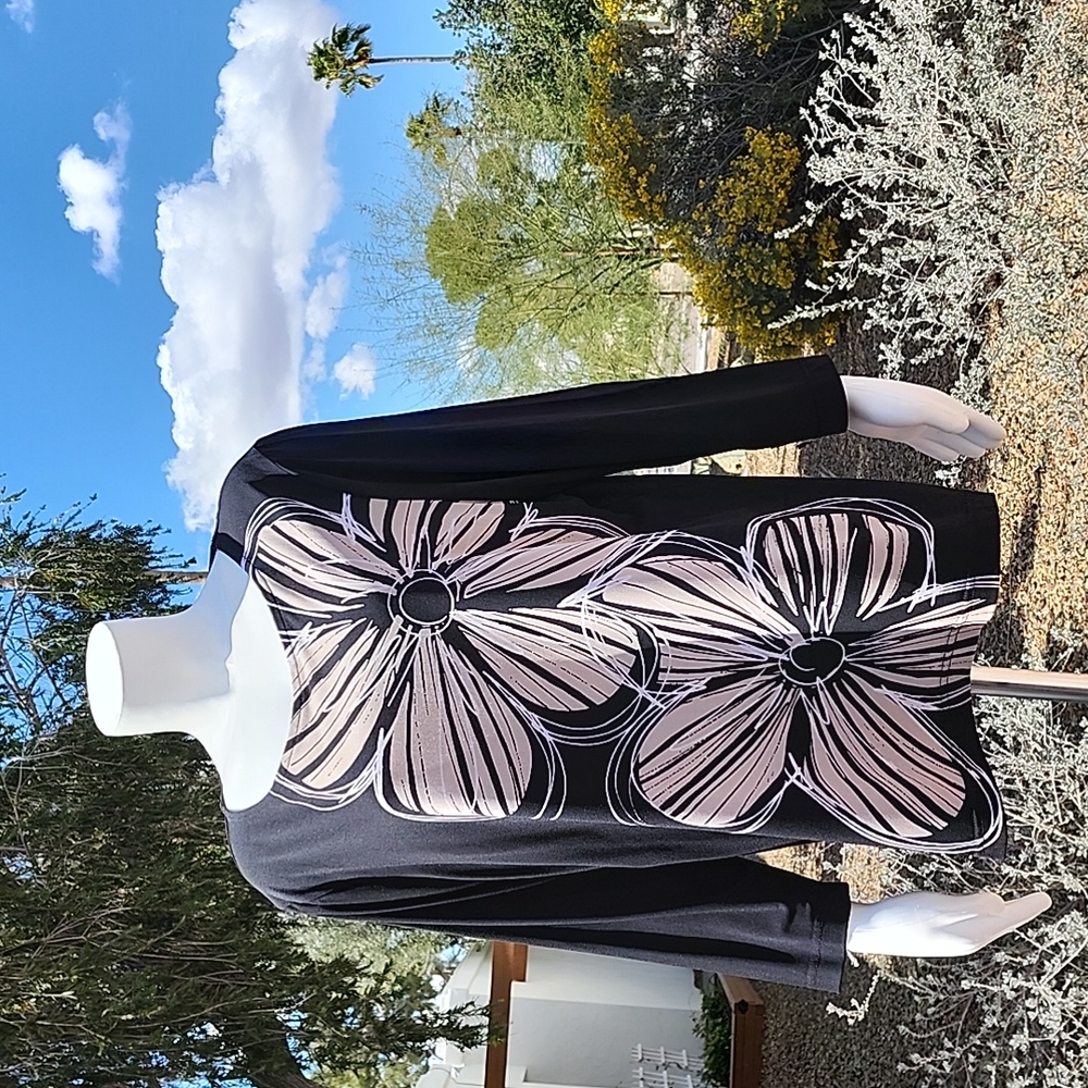 SAG HARBOR Oversized Flowers Top L Stretchy Slinky Shirt Black 3/4 Sleeve Travel - Picture 2 of 13